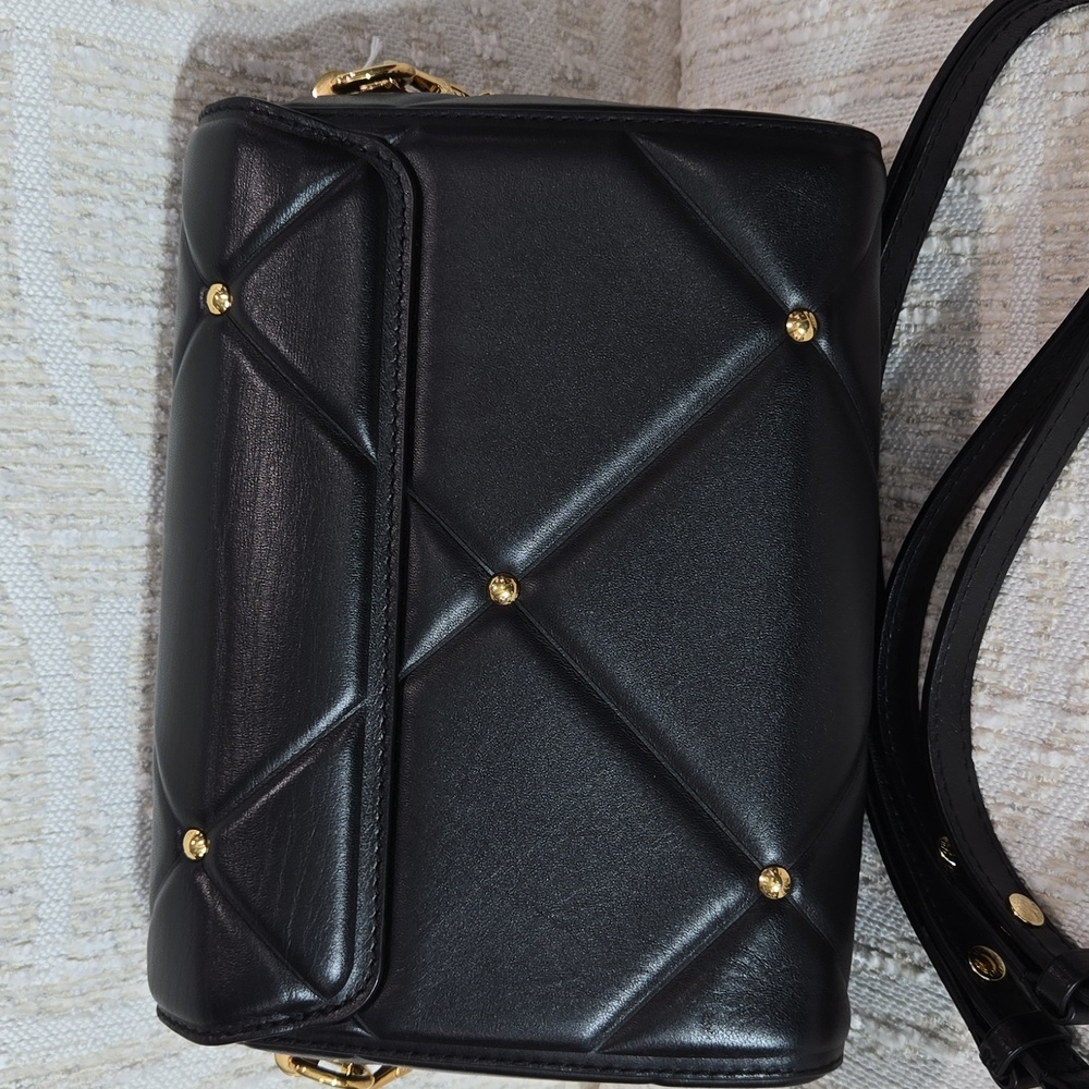 Louis Vuitton Twist Full MM Handbag Lambskin Quilted, year 2022 - Picture 6 of 12